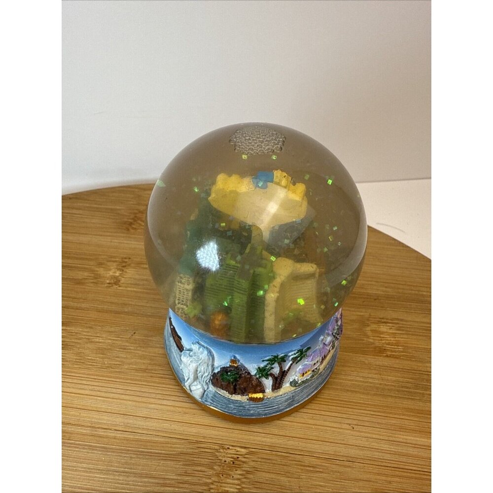 LAS VEGAS SNOW GLOBE ~ 3.25” ~ - Picture 4 of 12